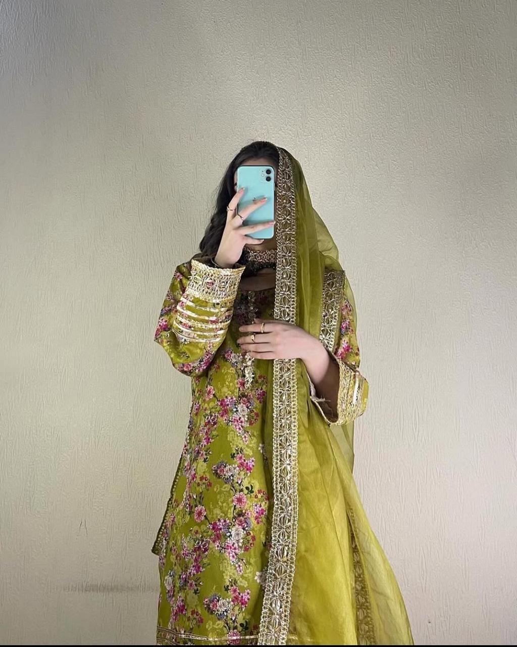 MARIA B LAWN EMBROIDERY DRESS 3 PIECE 2323