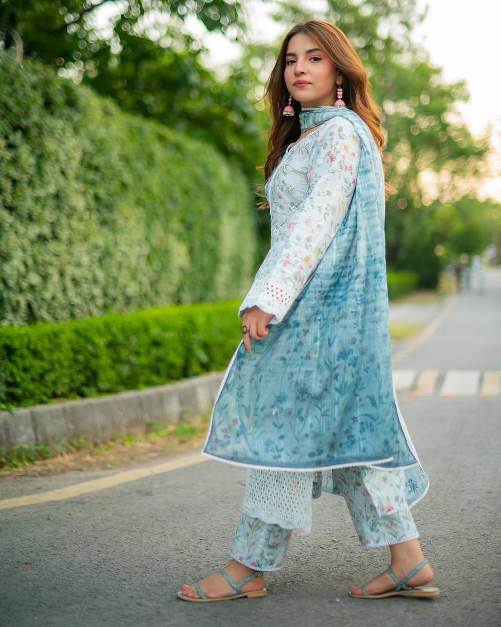 FARASHA LAWN PRINTED EMBROIDERY DRESS 3 PIECE UNSTITCHED